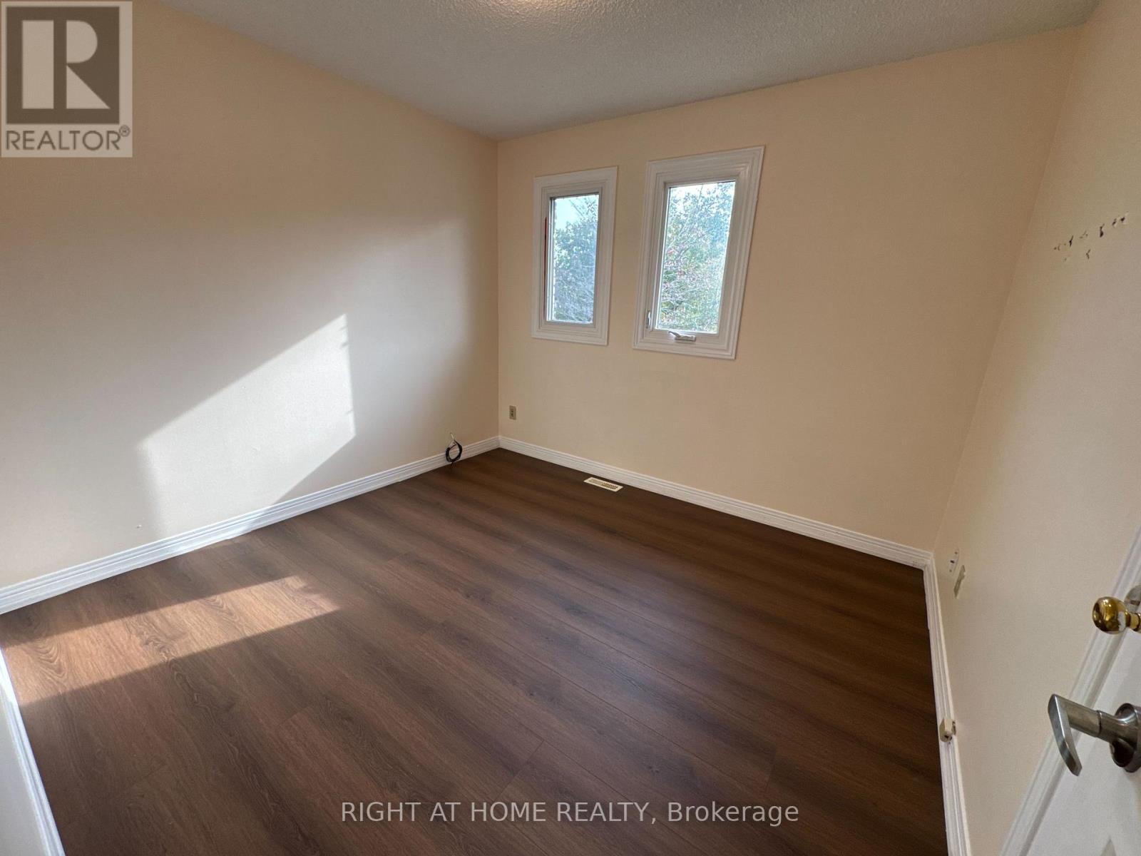 114 Browning Trail, Barrie (Letitia Heights), Ontario  L4N 6R3 - Photo 22 - S14030130