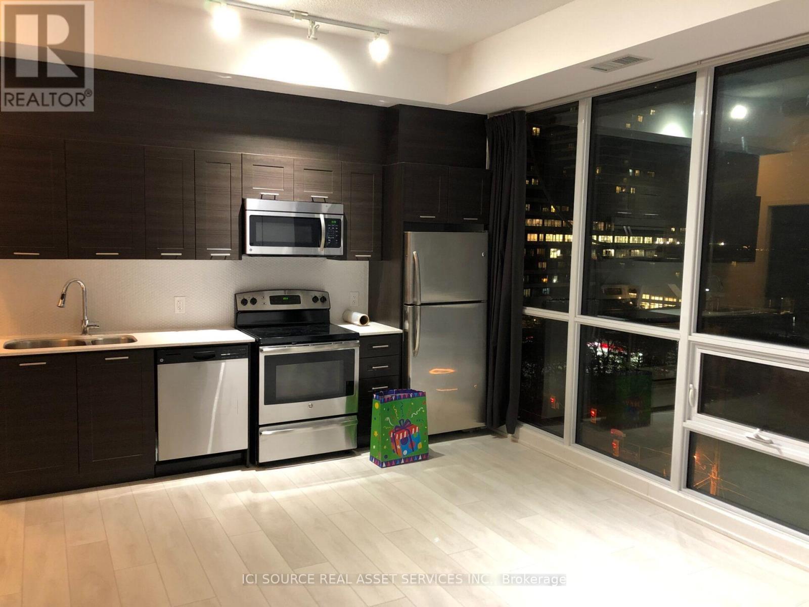 801 - 2200 Lakeshore Boulevard W, Toronto, Ontario  M8V 1A4 - Photo 3 - W14030134