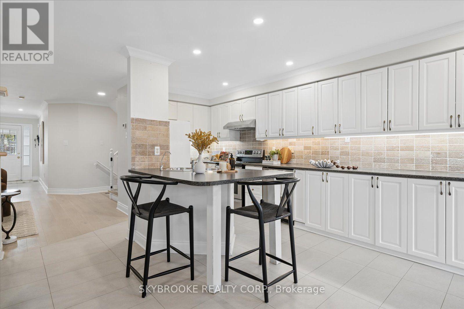 54 Sheardown Trail, Caledon, Ontario  L7E 2B6 - Photo 18 - W14030136