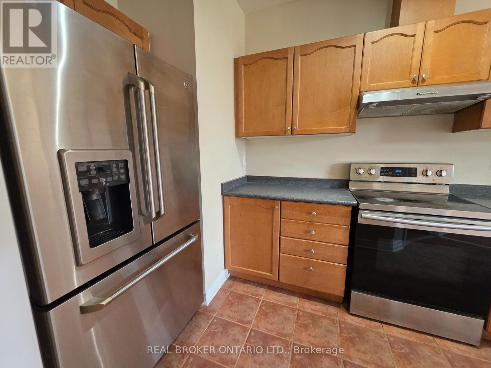 922 Ledbury Crescent, Mississauga, Ontario  L5V 2P8 - Photo 5 - W14030178