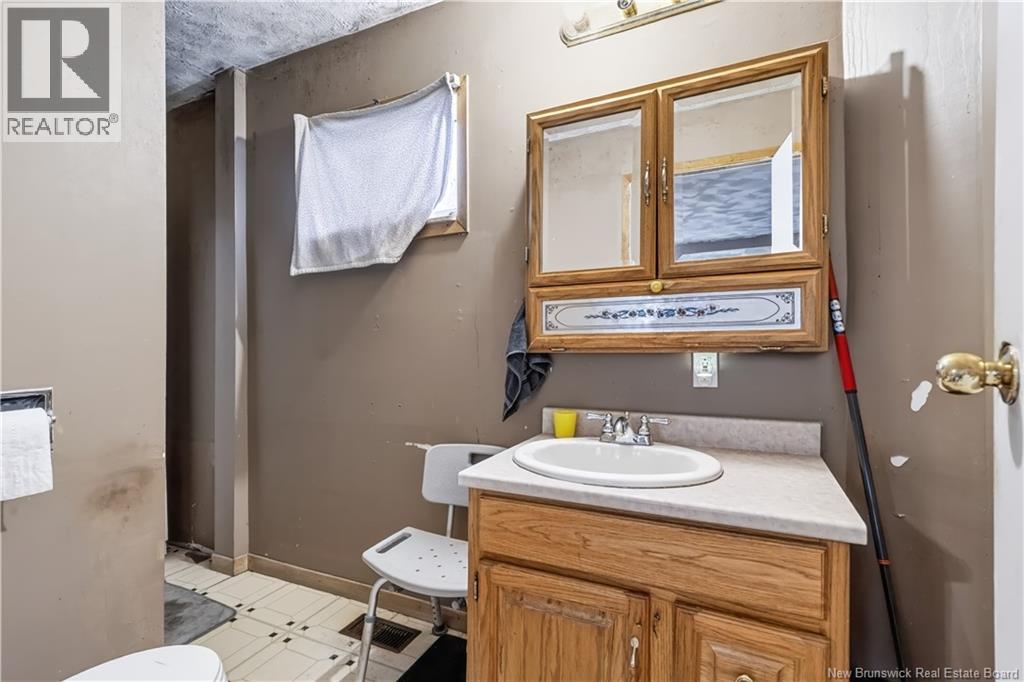 421 Canada Street, Fredericton, New Brunswick  E3A 4A5 - Photo 14 - NB149577