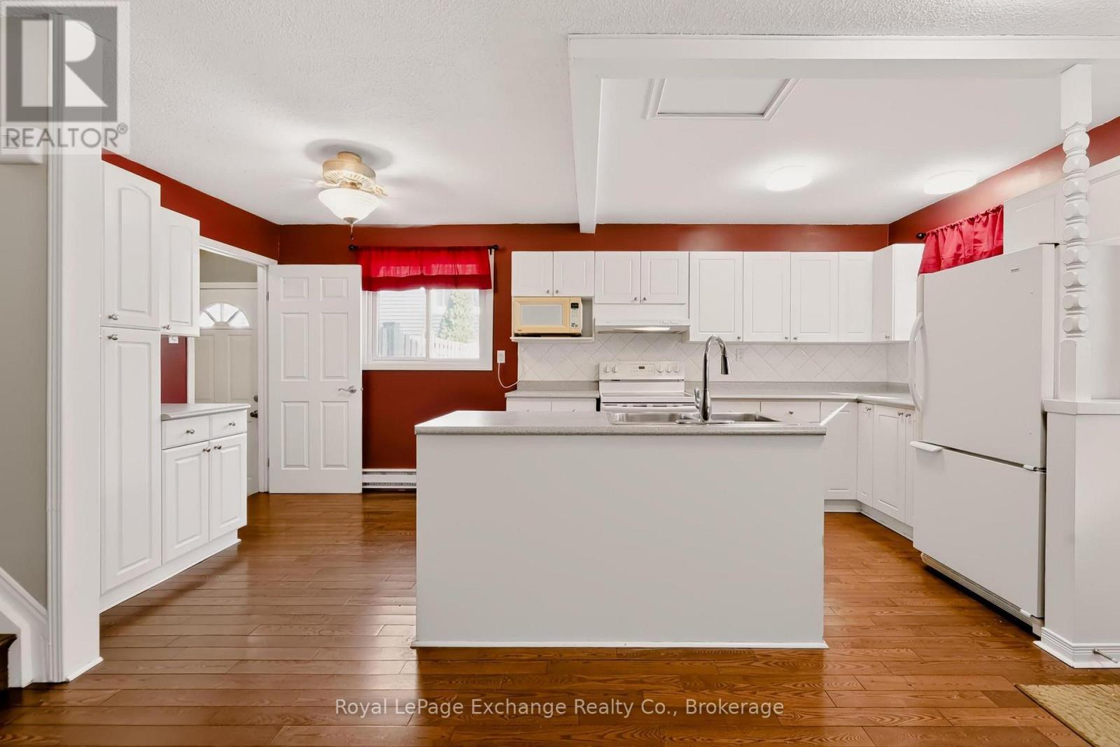672 Palmateer Drive, Kincardine, Ontario  N2Z 1R4 - Photo 15 - X14030226