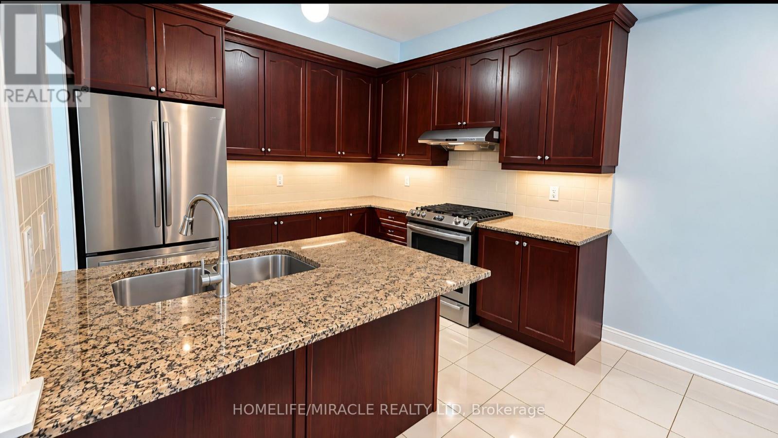 3 Addiscott Street, Brampton, Ontario  L6R 0W1 - Photo 9 - W14030254