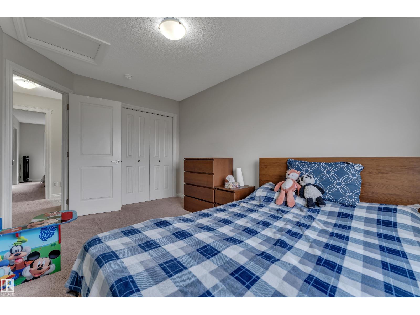 1208 33A ST NW