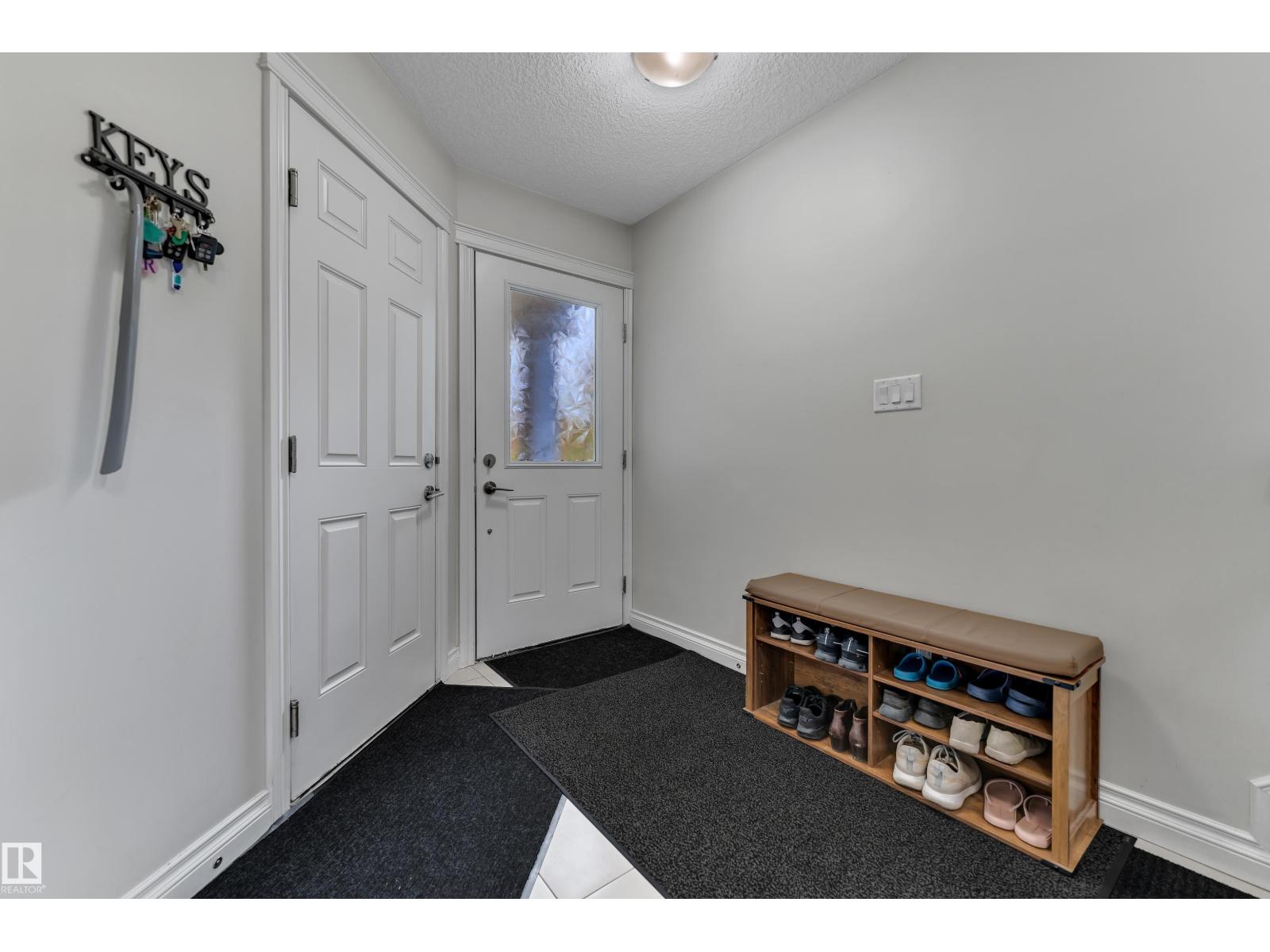 1208 33A ST NW
