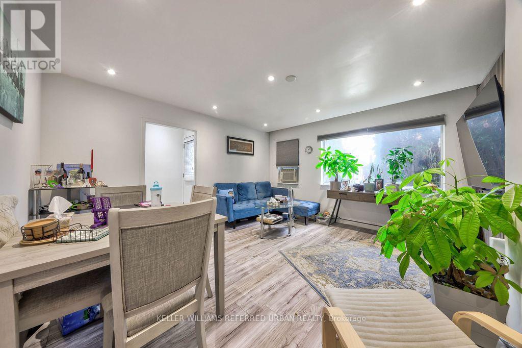 13 Teston Boulevard, Toronto, Ontario  M6N 4R9 - Photo 6 - W13734712