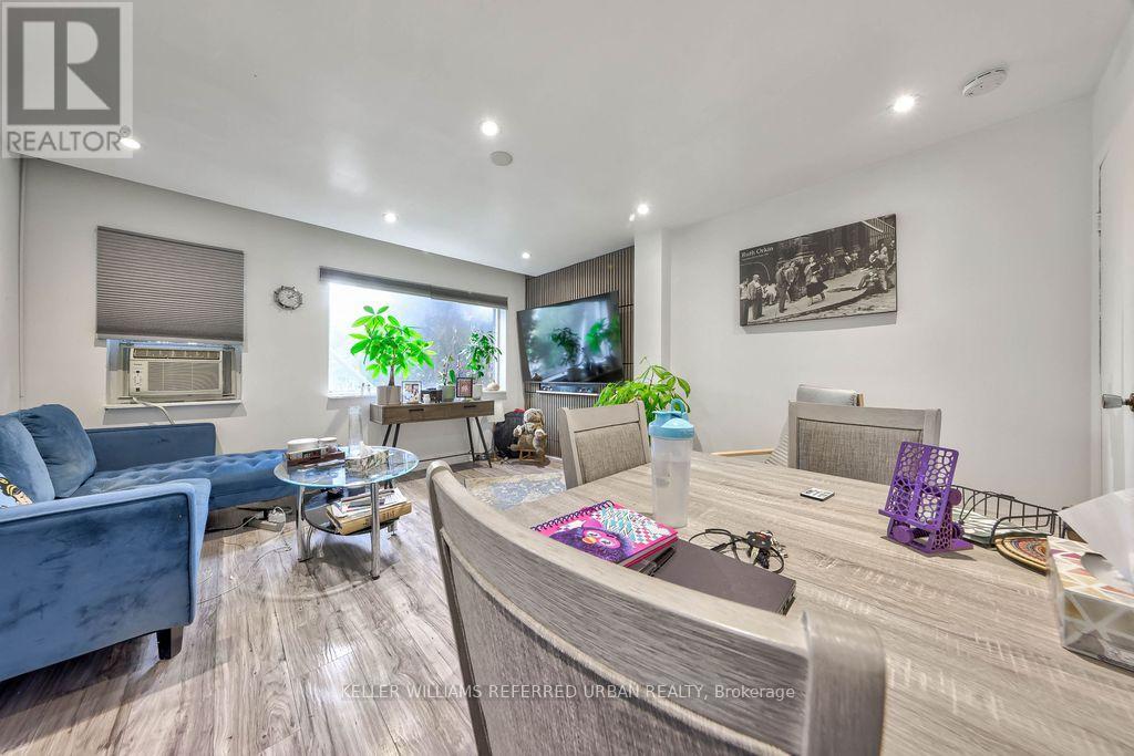 13 Teston Boulevard, Toronto, Ontario  M6N 4R9 - Photo 5 - W13734712