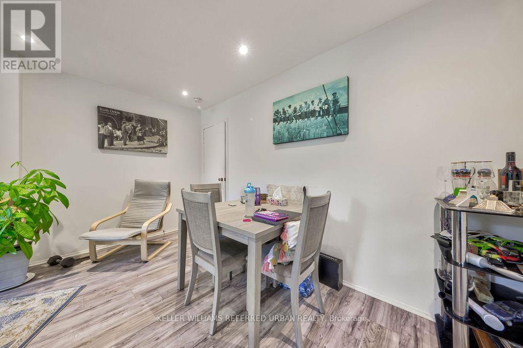 13 Teston Boulevard, Toronto, Ontario  M6N 4R9 - Photo 9 - W13734712