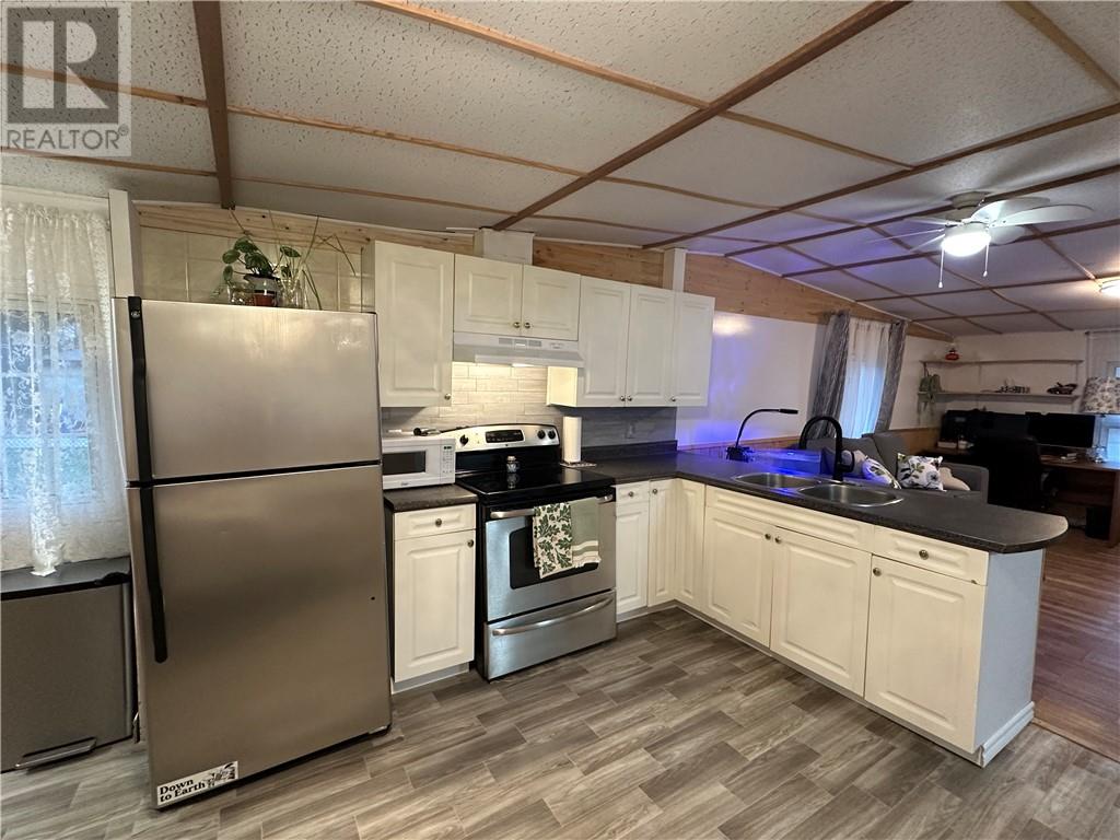 110 Juliette Drive, Greater Sudbury, Ontario  P3P 1H6 - Photo 2 - 2130925