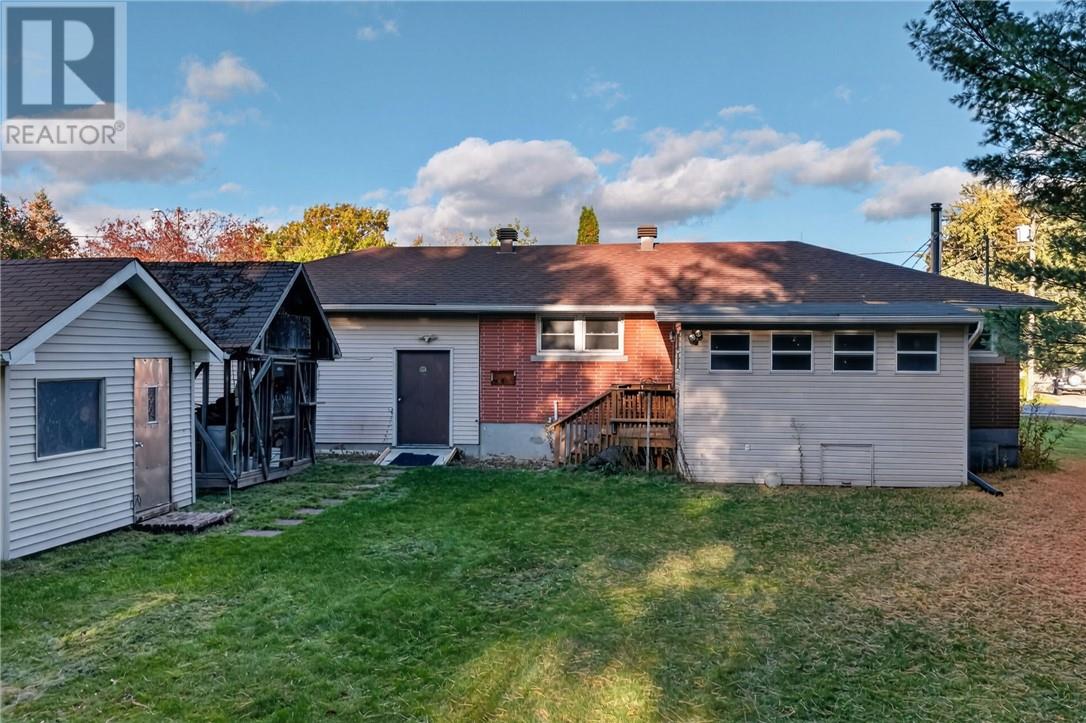 2513 Field Street, Sudbury, Ontario  P3E 4X5 - Photo 2 - 2130913