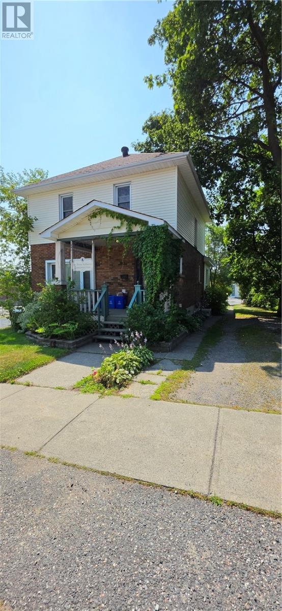 195 Pine Street, Sudbury, Ontario  P3C 1X4 - Photo 2 - 2130892