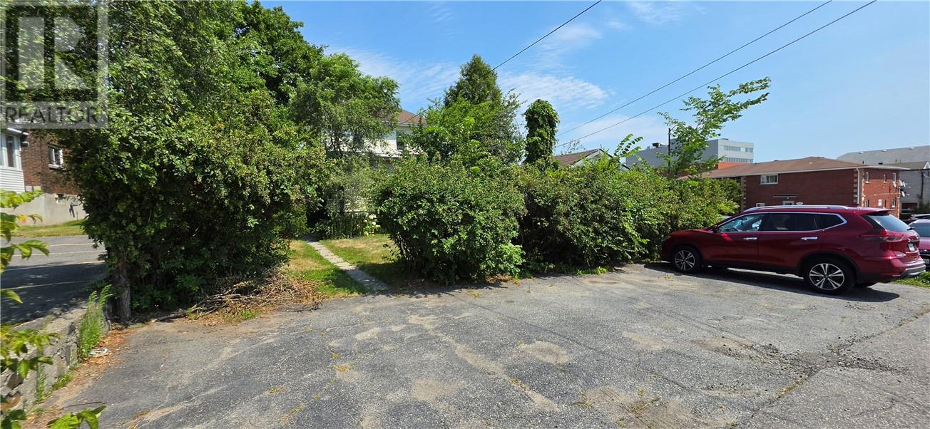 195 Pine Street, Sudbury, Ontario  P3C 1X4 - Photo 3 - 2130892