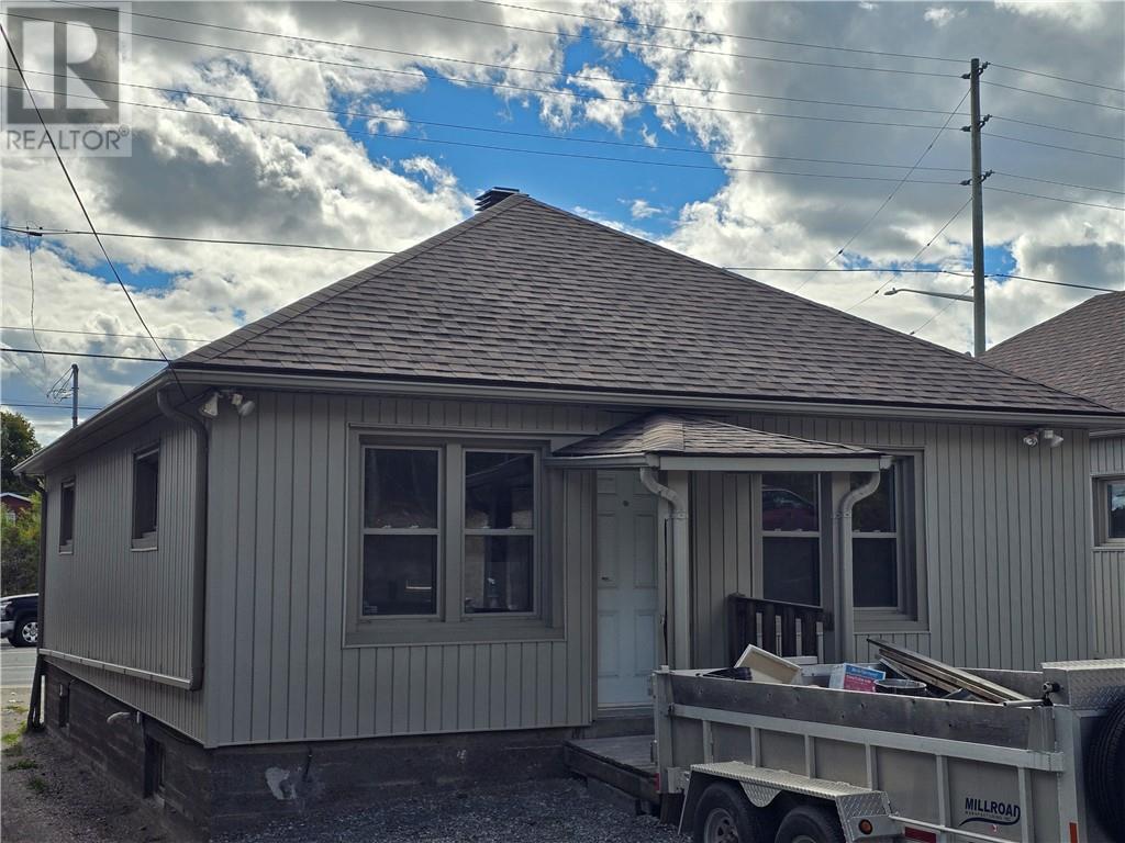 731 Lorne Street, Sudbury, Ontario  P3C 4R5 - Photo 3 - 2130852