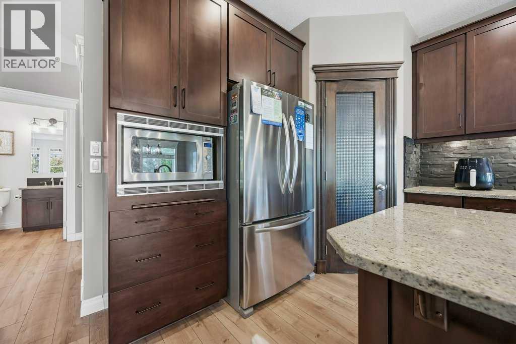 165 Aspenshire Crescent Sw, Calgary, Alberta  T3H 0R5 - Photo 8 - A2352158