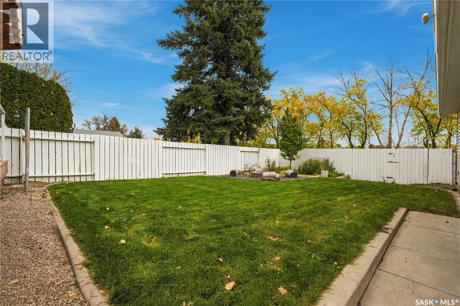 353 Guelph Crescent, Saskatoon, Saskatchewan  S7H 4R1 - Photo 47 - SK051002