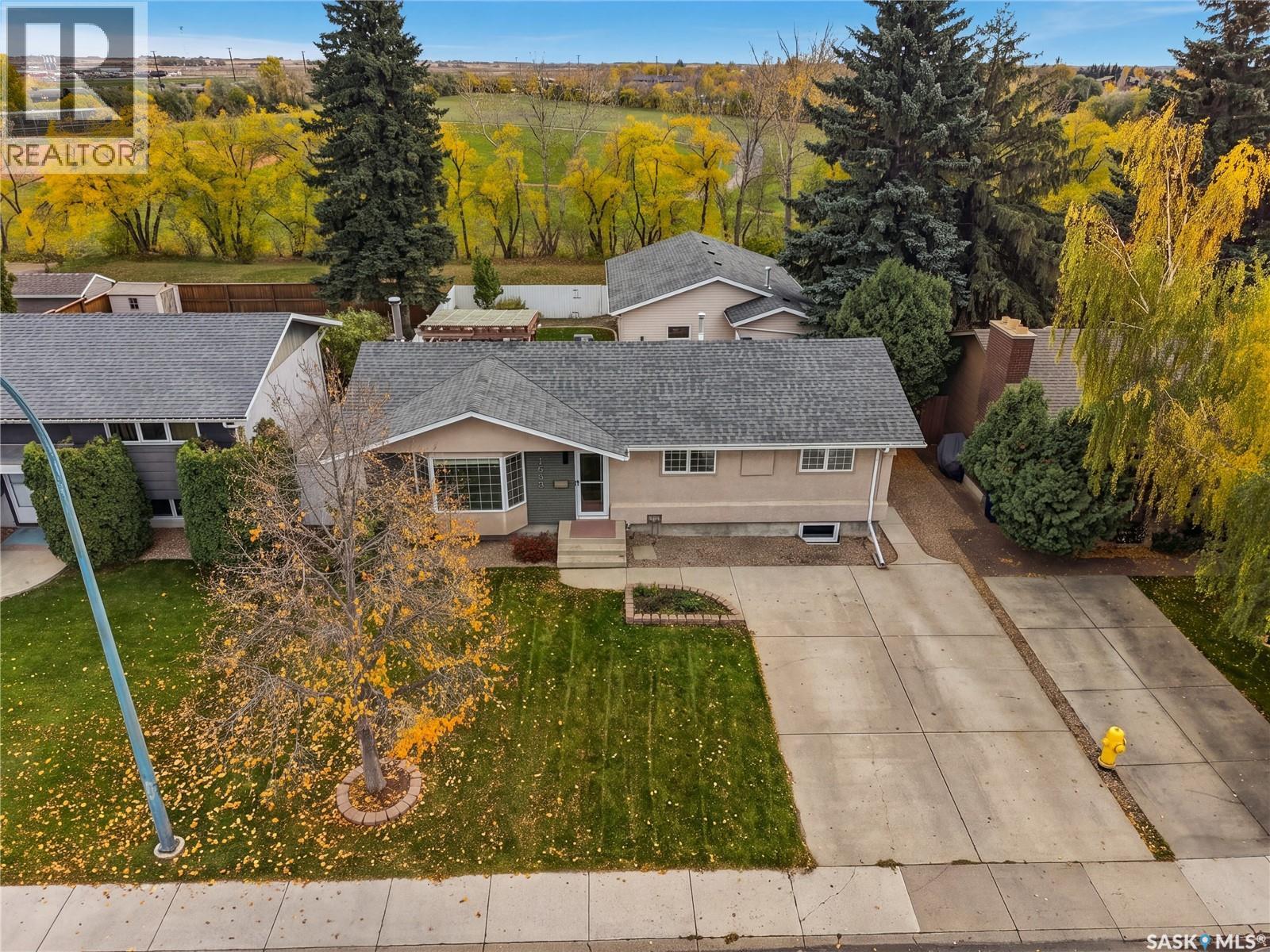 353 Guelph Crescent, Saskatoon, Saskatchewan  S7H 4R1 - Photo 51 - SK051002