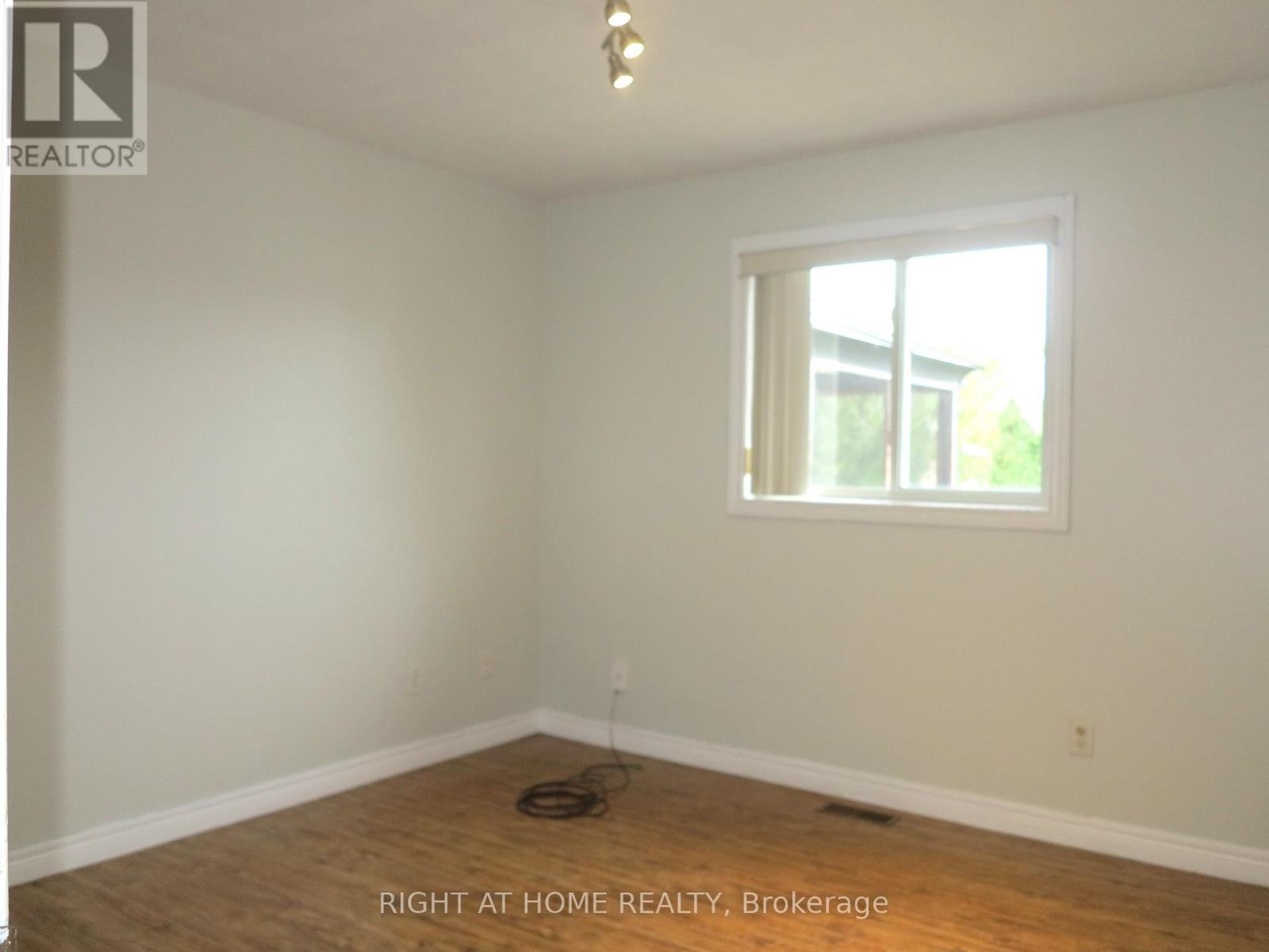 101 Joanne Court, Leamington, Ontario  N8H 5N7 - Photo 13 - X14030268