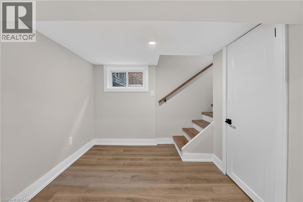 215 Paling Avenue, Hamilton, Ontario  L8H 5J6 - Photo 34 - 40869420