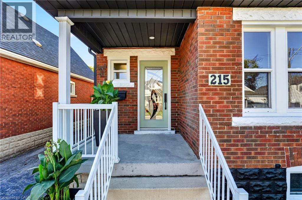 215 Paling Avenue, Hamilton, Ontario  L8H 5J6 - Photo 4 - 40869420
