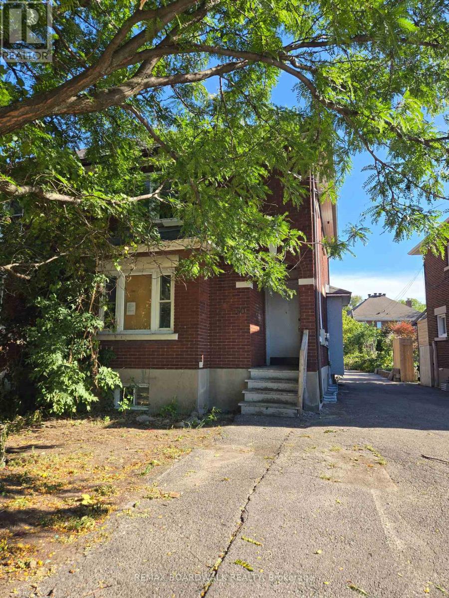 50 IMPERIAL AVENUE, Ottawa, Ontario