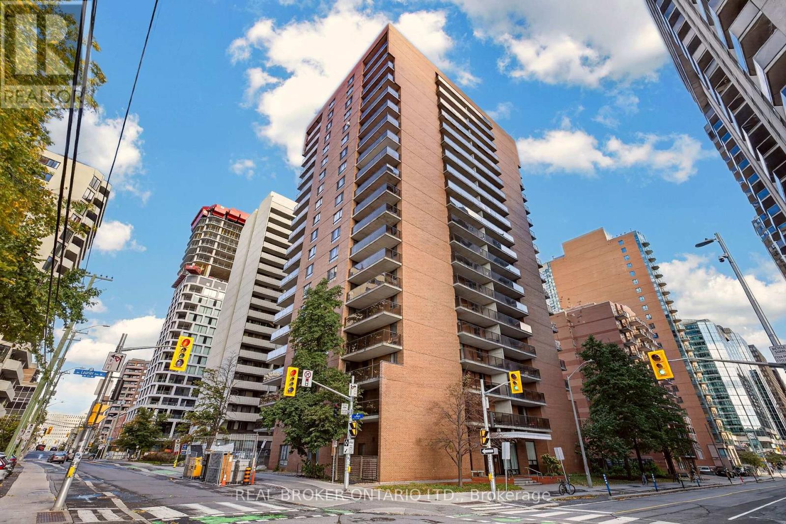 1601 - 475 LAURIER AVENUE W, Ottawa, Ontario