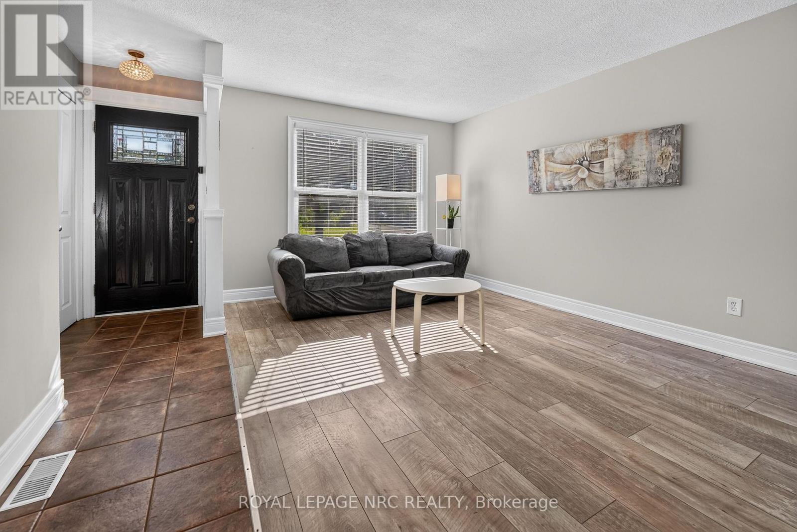 73 Green Maple Drive, St. Catharines, Ontario  L2P 3P3 - Photo 5 - X14030340
