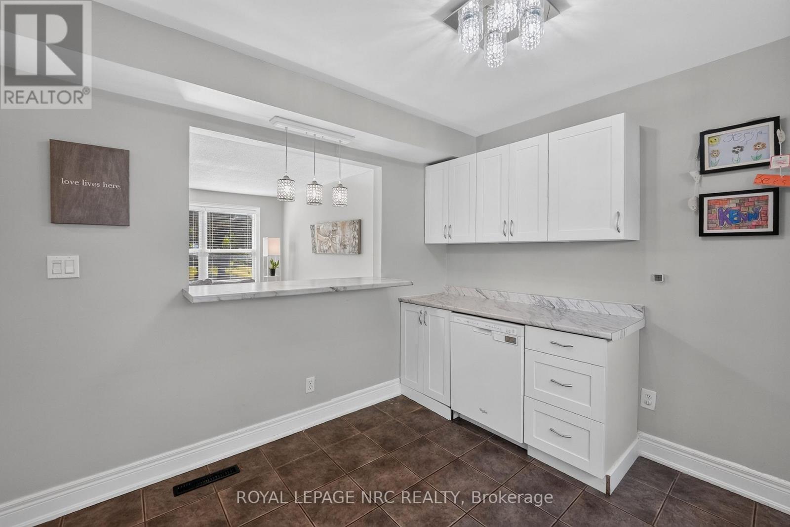 73 Green Maple Drive, St. Catharines, Ontario  L2P 3P3 - Photo 9 - X14030340