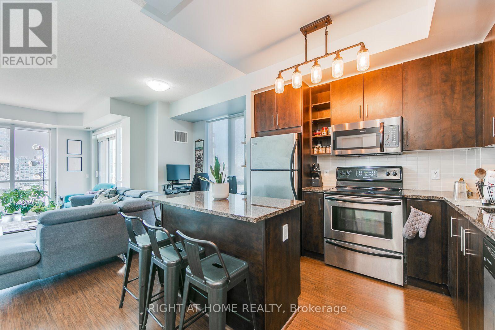 S1201 - 112 George Street, Toronto, Ontario  M5A 4P8 - Photo 2 - C14030284