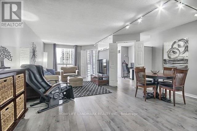 702 - 5 CONCORDE PLACE