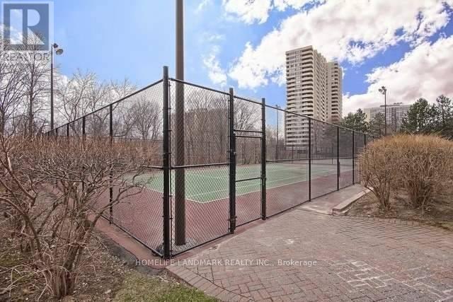 702 - 5 Concorde Place, Toronto, Ontario  M3C 3M8 - Photo 9 - C14030320