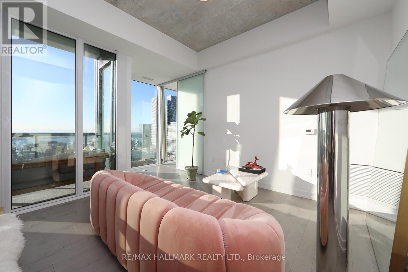 2604 - 158 Front Street E, Toronto, Ontario  M5A 0K9 - Photo 10 - C14030372