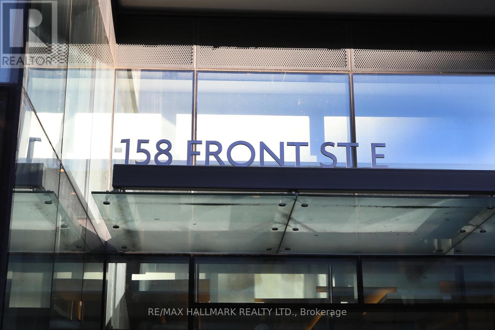 2604 - 158 Front Street E, Toronto, Ontario  M5A 0K9 - Photo 34 - C14030372