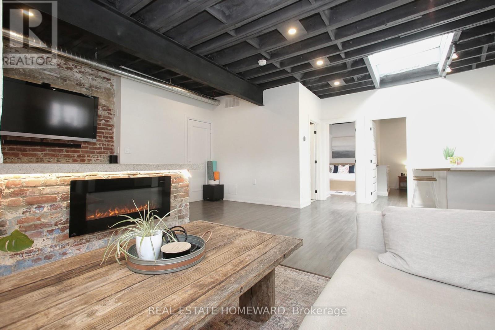 1233 Dundas Street E, Toronto, Ontario  M4M 1S4 - Photo 11 - E14030324