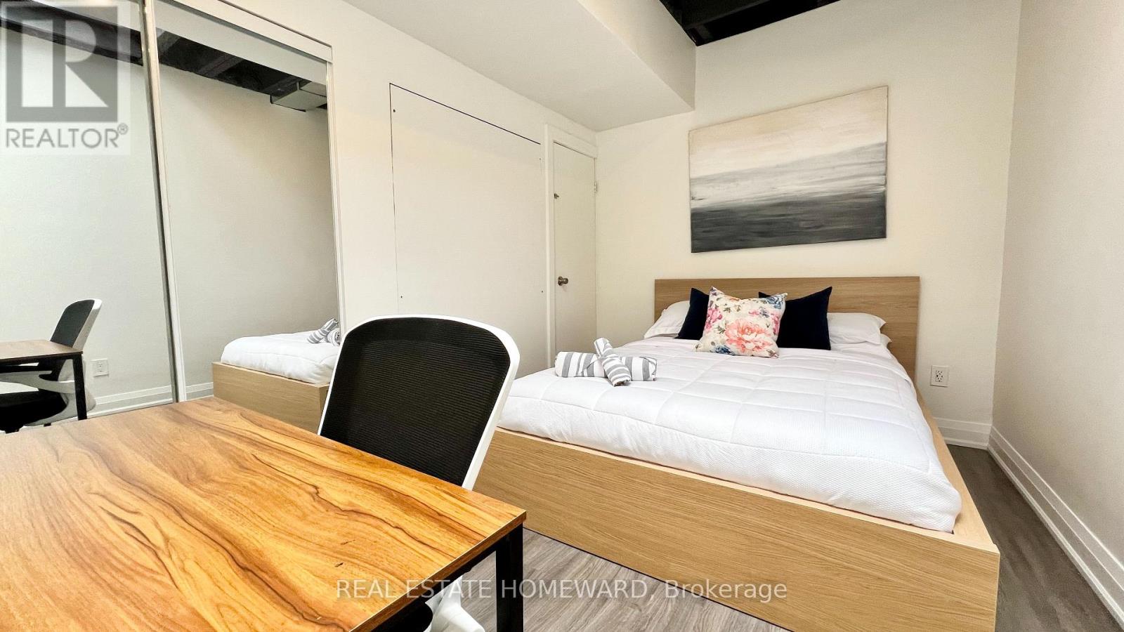 1233 Dundas Street E, Toronto, Ontario  M4M 1S4 - Photo 21 - E14030324