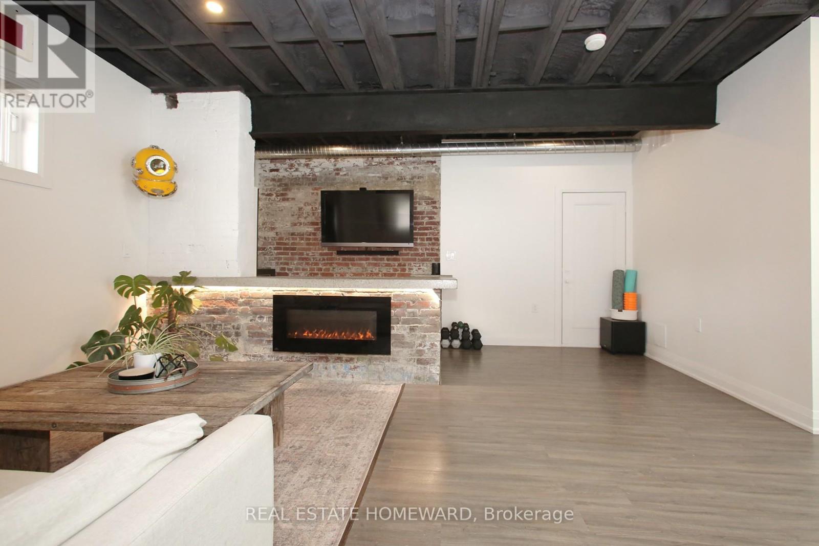 1233 Dundas Street E, Toronto, Ontario  M4M 1S4 - Photo 7 - E14030324