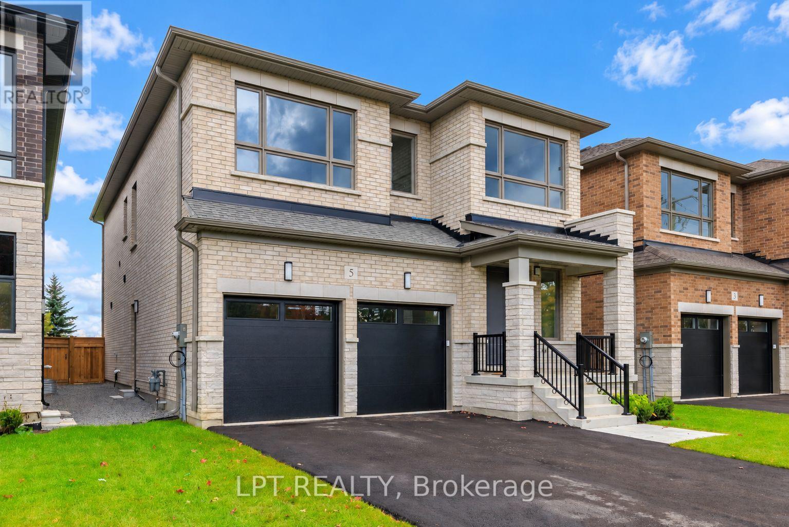 5 Richmond Park Drive, Georgina, Ontario  L4P 0H2 - Photo 4 - N14030304