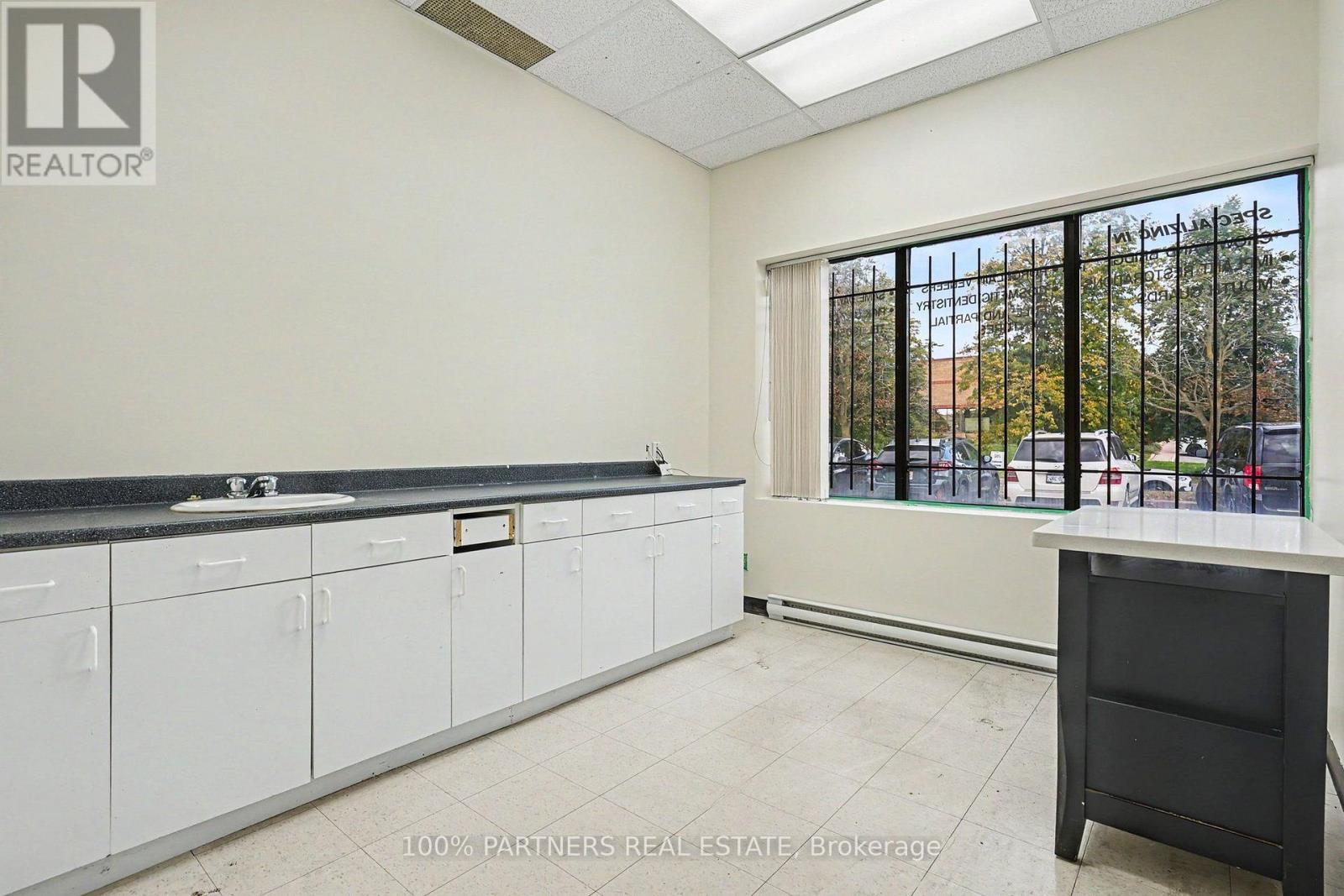 3 - 145 Konrad Crescent, Markham, Ontario  L3R 9T9 - Photo 10 - N14030312