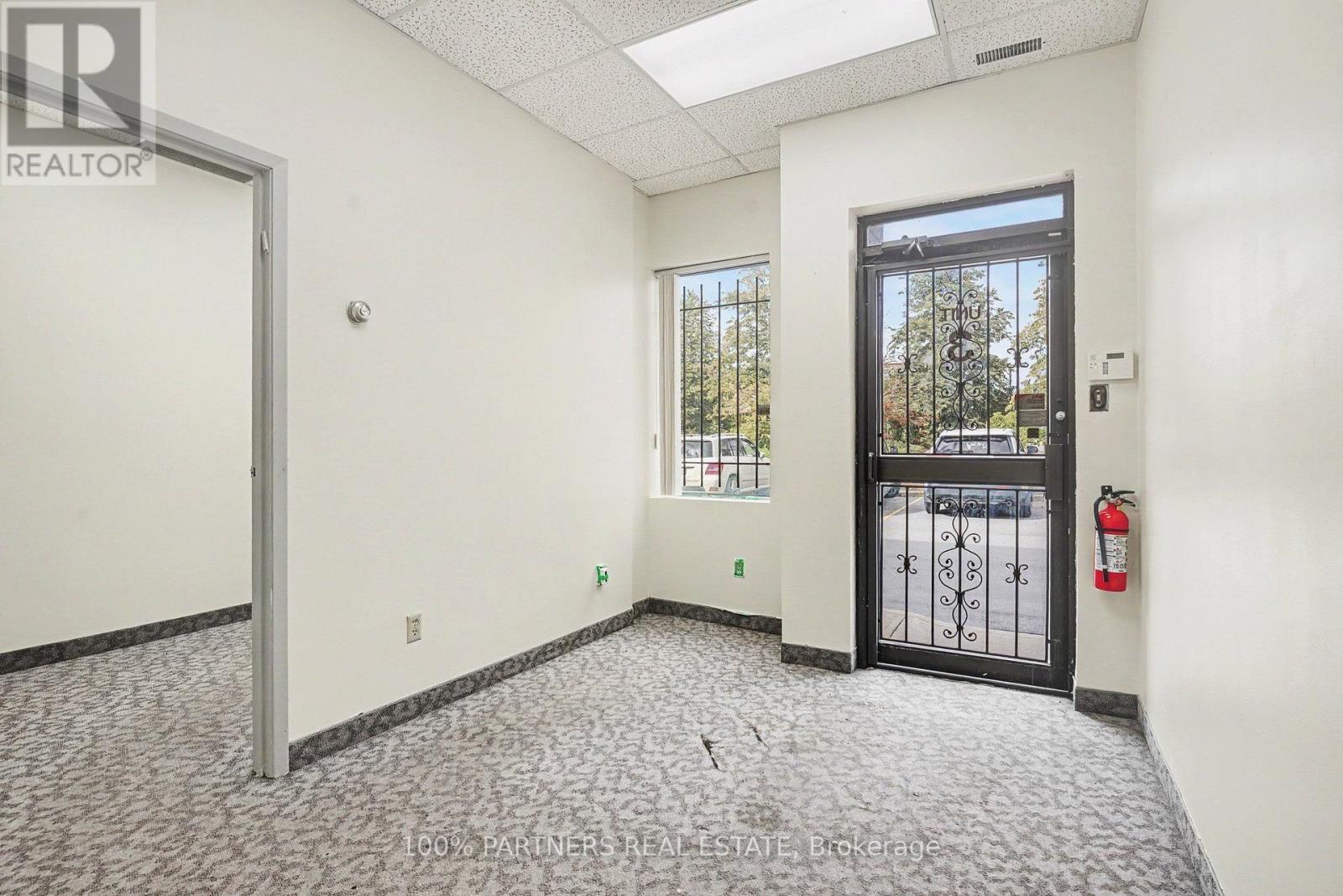 3 - 145 Konrad Crescent, Markham, Ontario  L3R 9T9 - Photo 3 - N14030312