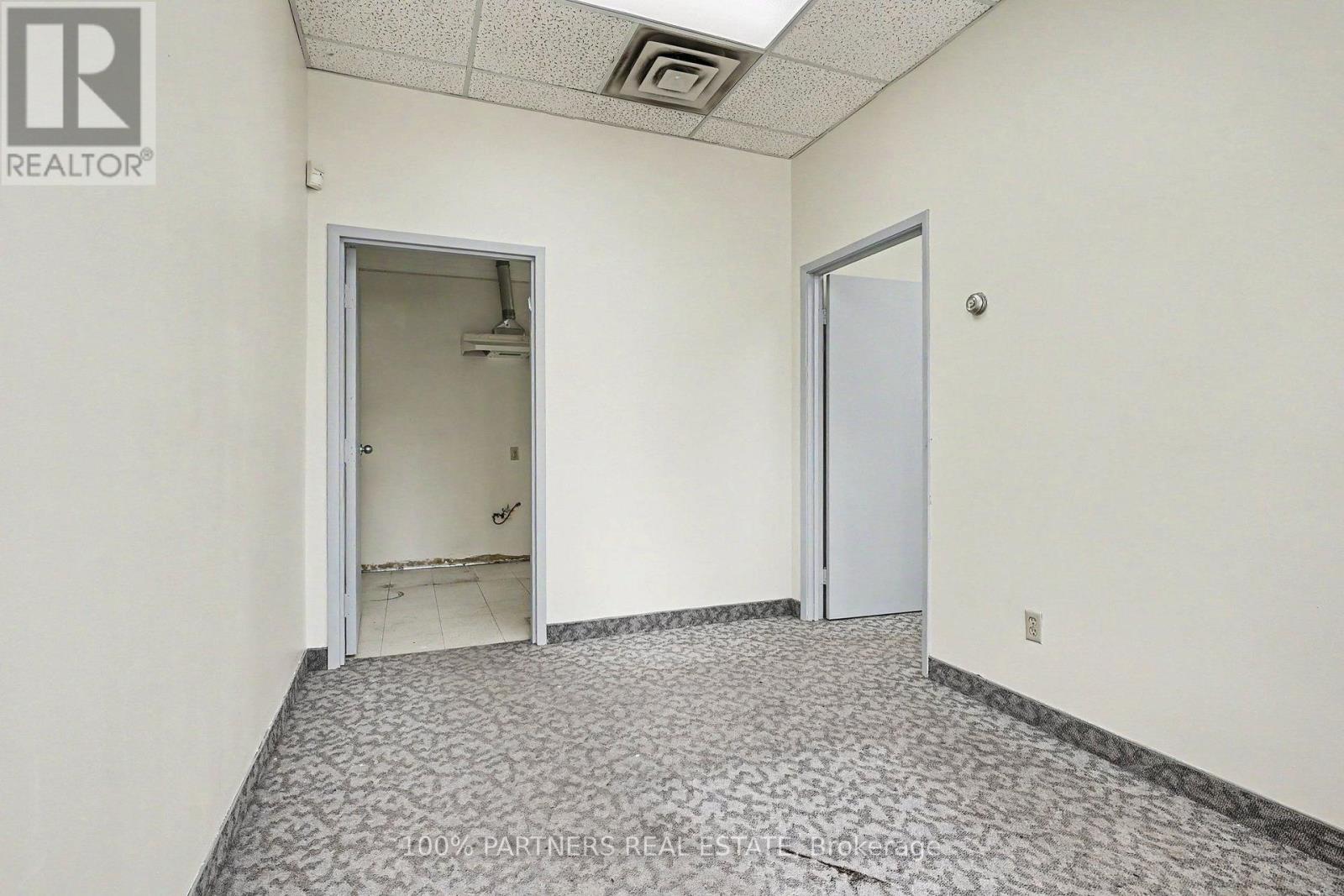 3 - 145 Konrad Crescent, Markham, Ontario  L3R 9T9 - Photo 5 - N14030312