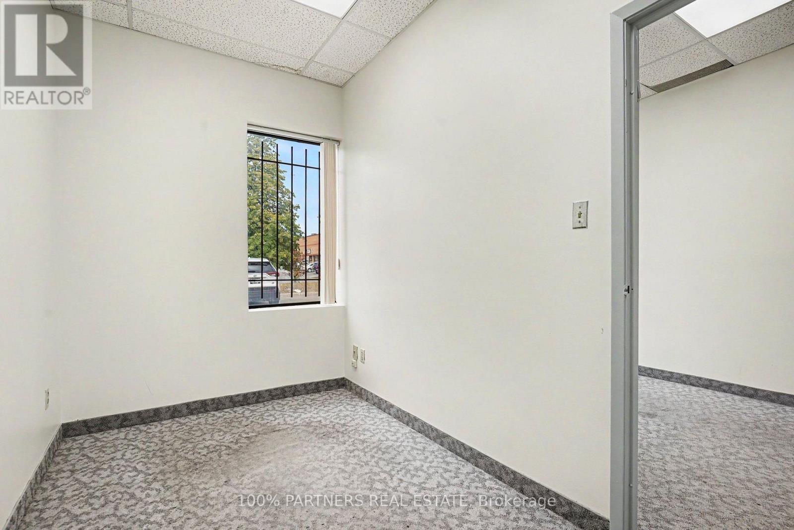 3 - 145 Konrad Crescent, Markham, Ontario  L3R 9T9 - Photo 7 - N14030314