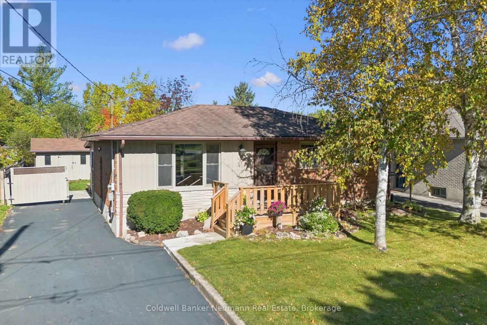 22 Carter Drive, Guelph, Ontario  N1E 1X7 - Photo 2 - X14030262