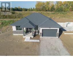 138 BENJAMIN PARKWAY, St. Thomas, Ontario