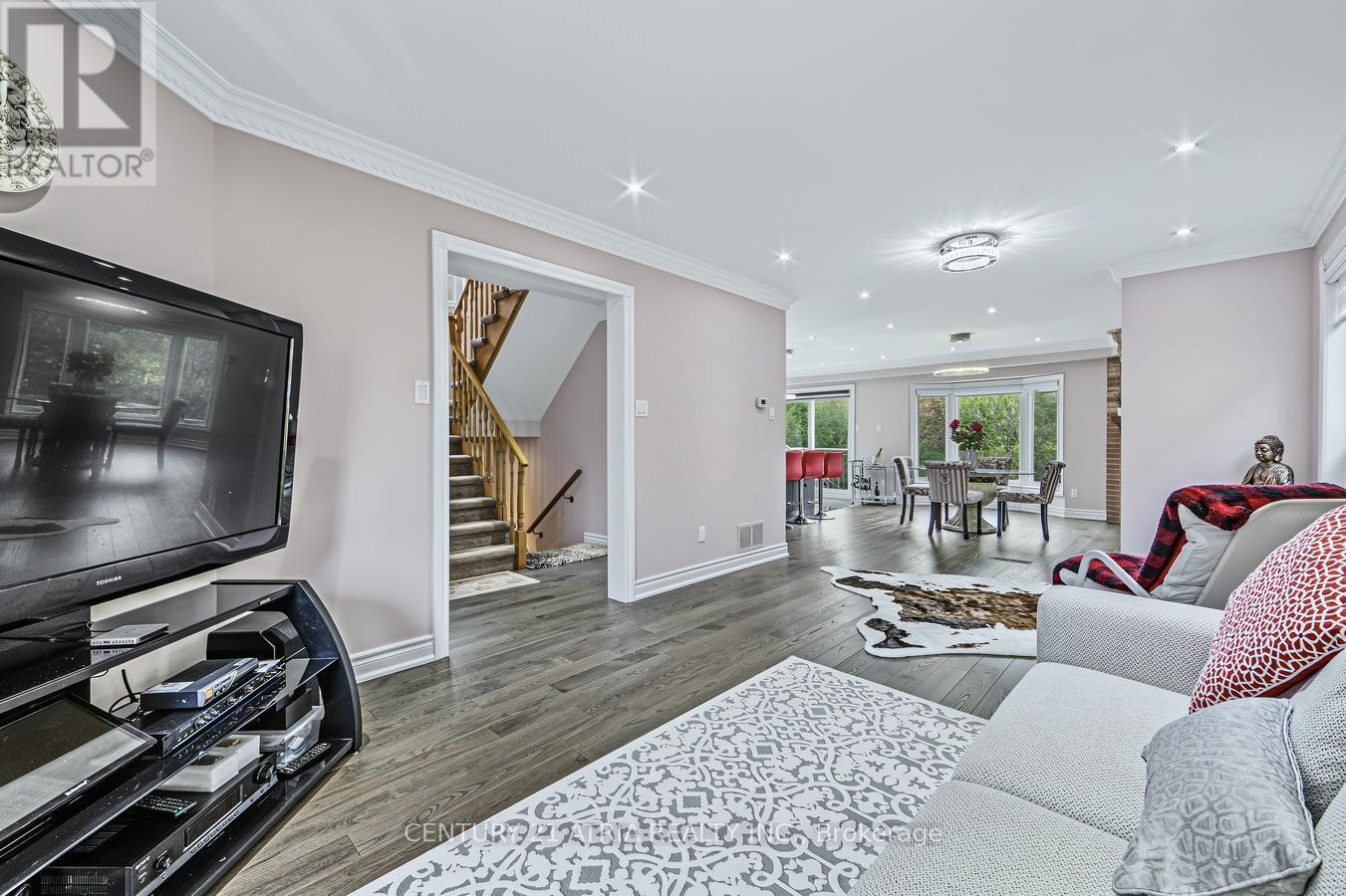 39 Chiswick Crescent, Aurora, Ontario  L4G 6P1 - Photo 6 - N14029442