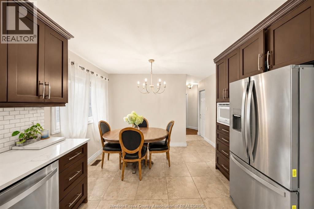 4255 Longfellow, Windsor, Ontario  N9G 2B5 - Photo 7 - 26025206