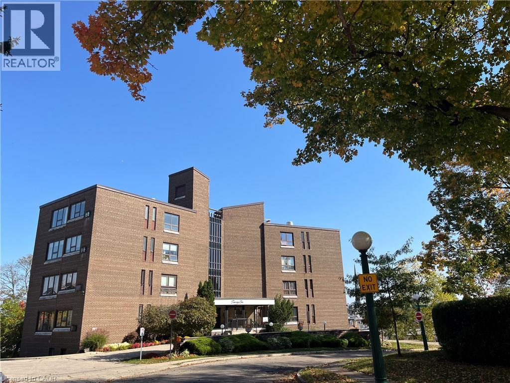 26 WENTWORTH Avenue Unit# 2 S, Cambridge, Ontario