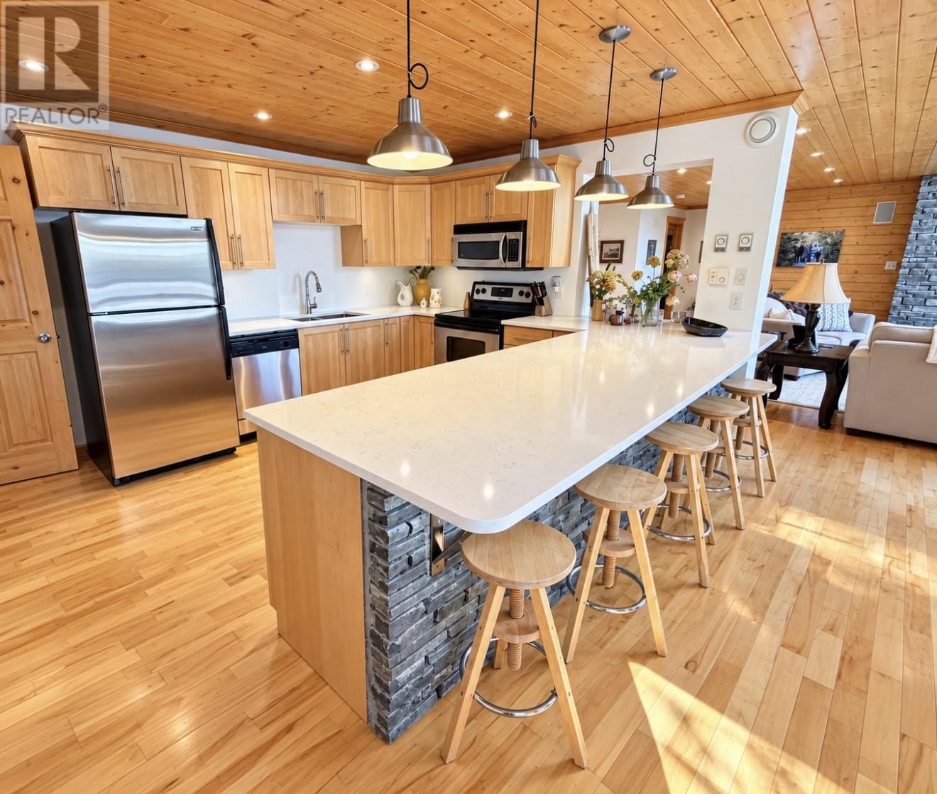 20 Lakeside Drive, Humber Valley Resort — photo 6