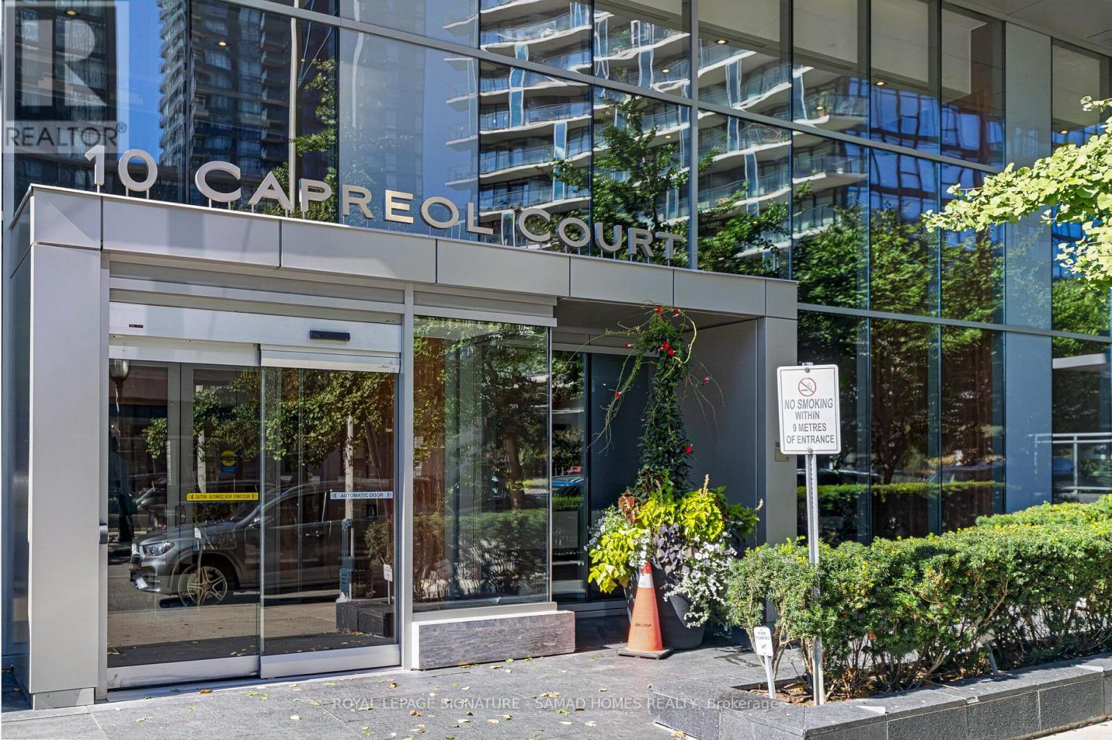 652 - 10 CAPREOL COURT, toronto (waterfront communities), Ontario