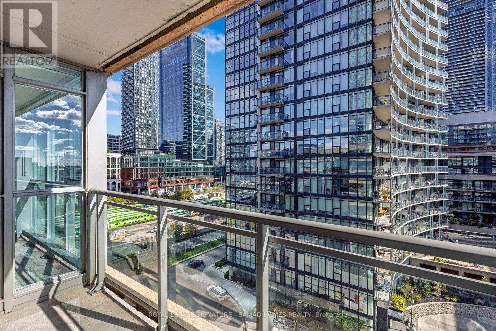652 - 10 Capreol Court, Toronto, Ontario  M5V 4B3 - Photo 15 - C14030430