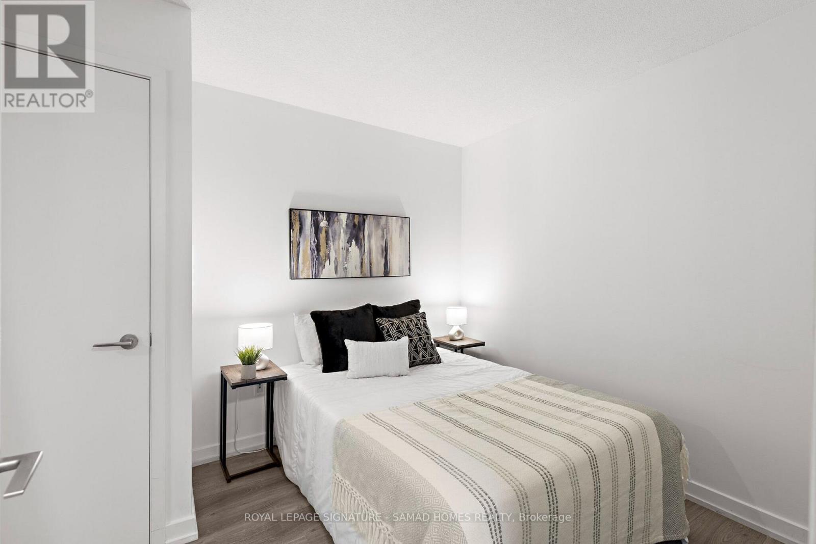 652 - 10 Capreol Court, Toronto, Ontario  M5V 4B3 - Photo 22 - C14030430