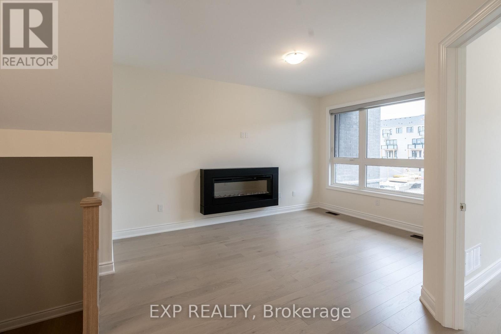 510 New England Court, Newmarket, Ontario  L3X 0M6 - Photo 3 - N14030390